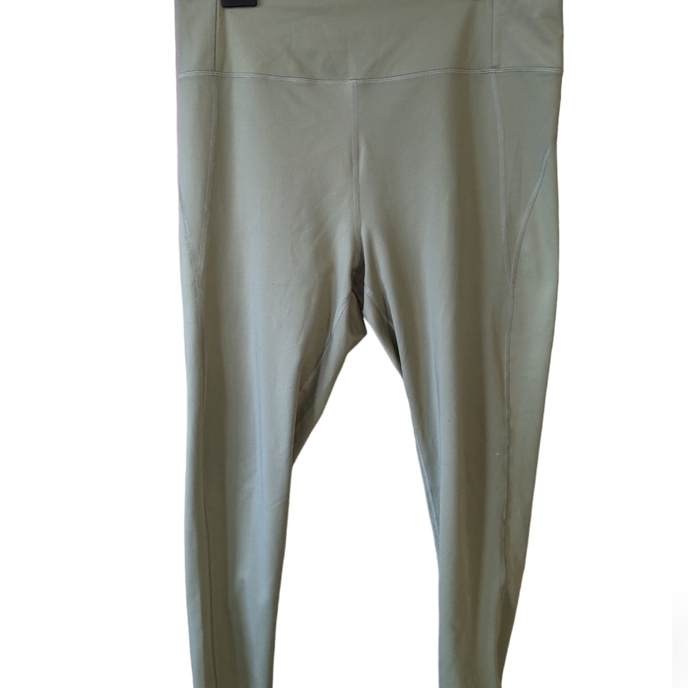 Girlfriend collective olive green yoga pants. In size 3XL.